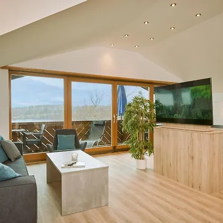 Seeblick & Otel 3*