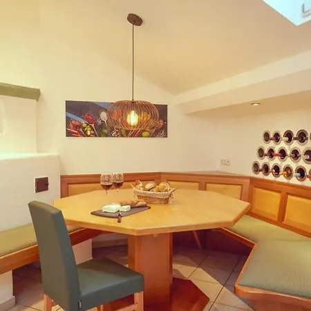 Seeblick & Hotel 3*